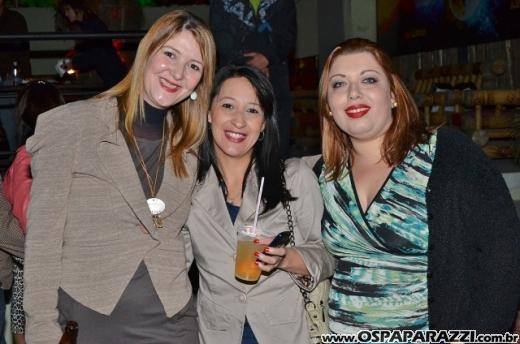 Aniversário de Dodô Minas com balada retrô na Cenário