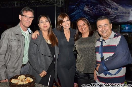 Aniversário de Dodô Minas com balada retrô na Cenário