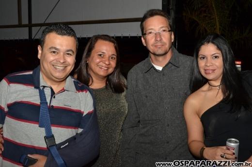 Aniversário de Dodô Minas com balada retrô na Cenário