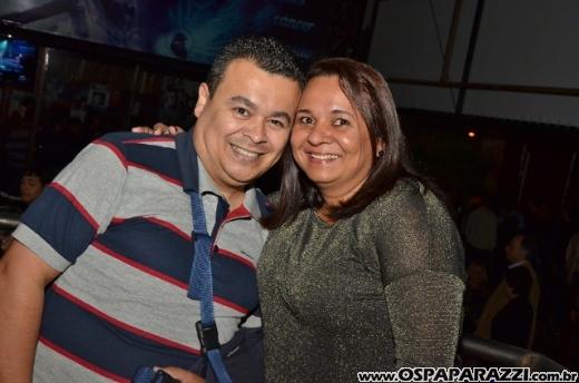 Aniversário de Dodô Minas com balada retrô na Cenário
