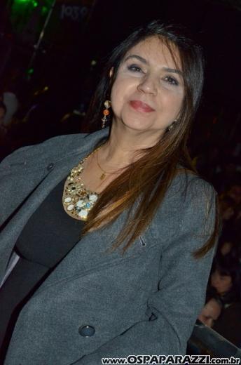 Aniversário de Dodô Minas com balada retrô na Cenário