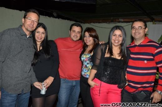 Aniversário de Dodô Minas com balada retrô na Cenário
