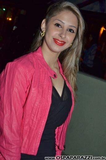 Aniversário de Dodô Minas com balada retrô na Cenário