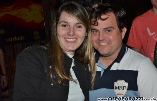 Aniversário de Dodô Minas com balada retrô na Cenário