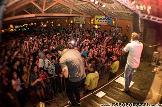 Marcos e Belutti fazem show na Fazenda Coléginho em Jacareí