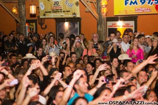 Marcos e Belutti fazem show na Fazenda Coléginho em Jacareí