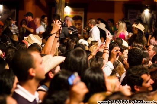 Marcos e Belutti fazem show na Fazenda Coléginho em Jacareí