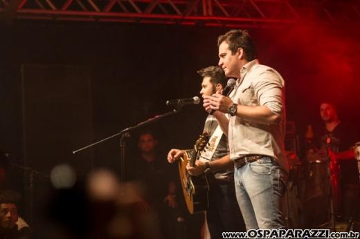 Marcos e Belutti fazem show na Fazenda Coléginho em Jacareí