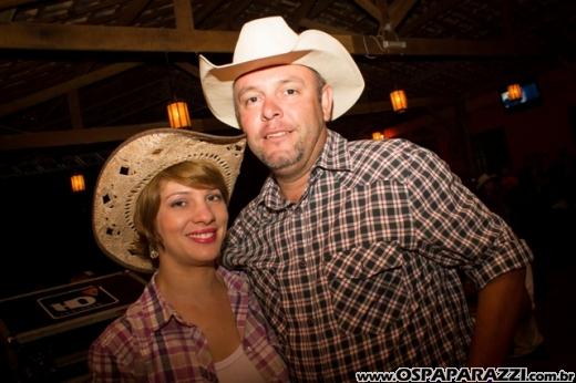 Marcos e Belutti fazem show na Fazenda Coléginho em Jacareí