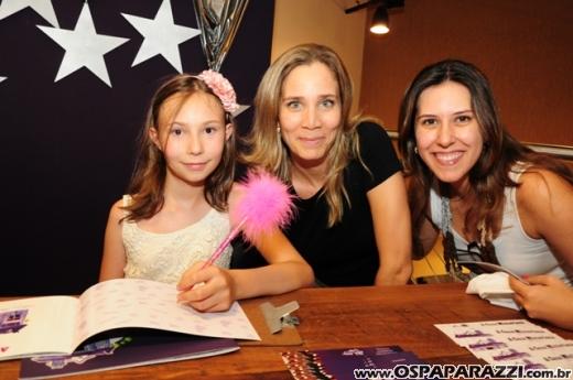 Bia Fedato lança livro A Casa Misteriosa no Vale Sul Shopping
