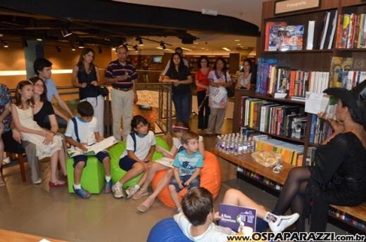 Bia Fedato lança livro A Casa Misteriosa no Vale Sul Shopping