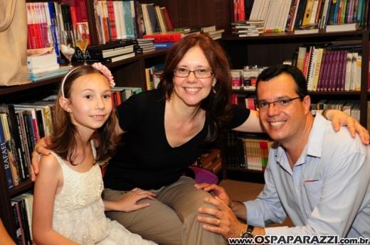 Bia Fedato lança livro A Casa Misteriosa no Vale Sul Shopping