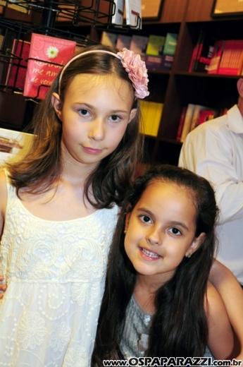 Bia Fedato lança livro A Casa Misteriosa no Vale Sul Shopping