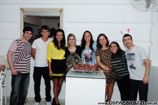 Laís Vantine ganha festa de aniversário na Number Two