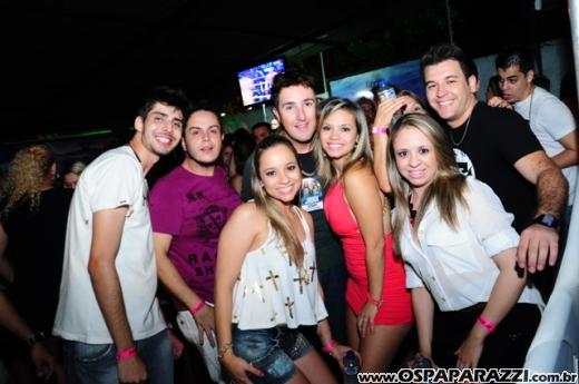 Felguk entre DJs movimenta a noite da Cenário em Jacareí