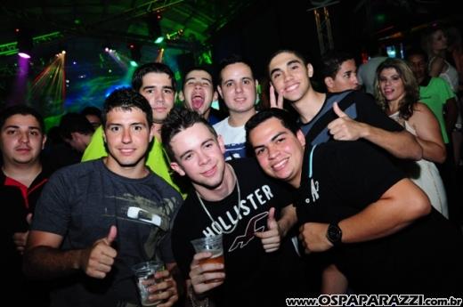 Felguk entre DJs movimenta a noite da Cenário em Jacareí