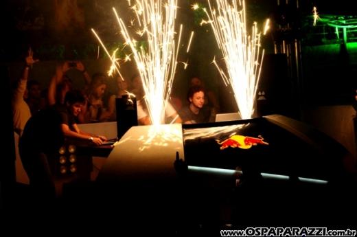 Felguk entre DJs movimenta a noite da Cenário em Jacareí