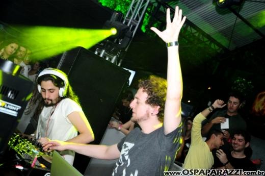 Felguk entre DJs movimenta a noite da Cenário em Jacareí
