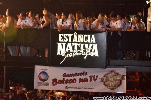 O meteoro Luan Santana faz show na Estância Nativa Sertaneja