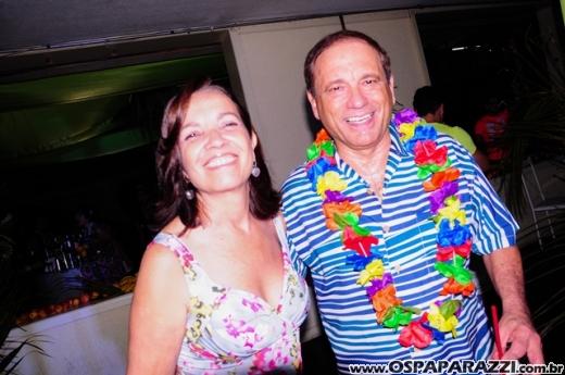 Baile do Hawaí abre os festejos do Carnaval Centenário da AESJ