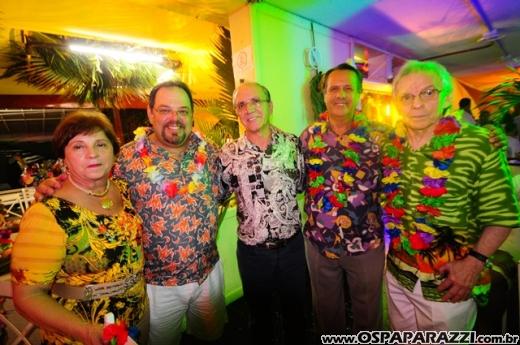 Baile do Hawaí abre os festejos do Carnaval Centenário da AESJ