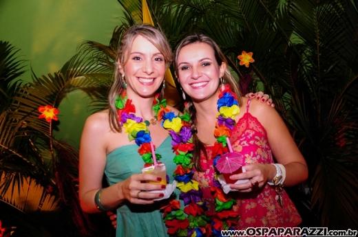 Baile do Hawaí abre os festejos do Carnaval Centenário da AESJ