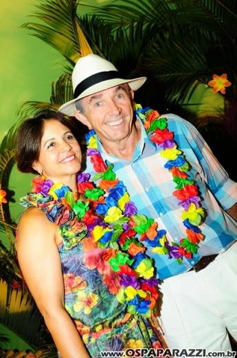Baile do Hawaí abre os festejos do Carnaval Centenário da AESJ