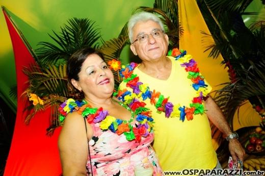 Baile do Hawaí abre os festejos do Carnaval Centenário da AESJ