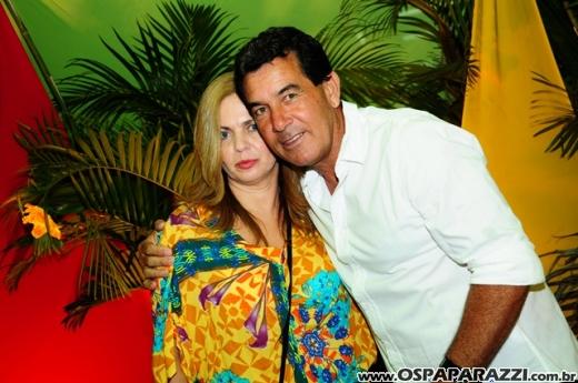Baile do Hawaí abre os festejos do Carnaval Centenário da AESJ