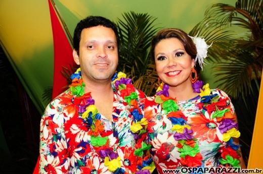 Baile do Hawaí abre os festejos do Carnaval Centenário da AESJ