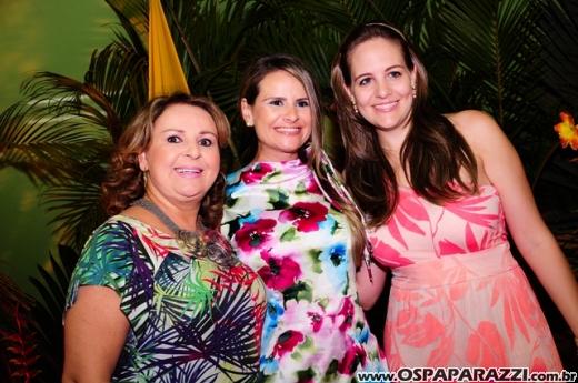 Baile do Hawaí abre os festejos do Carnaval Centenário da AESJ