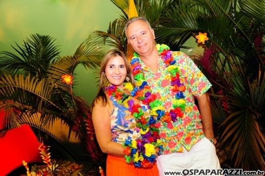 Baile do Hawaí abre os festejos do Carnaval Centenário da AESJ