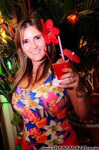Baile do Hawaí abre os festejos do Carnaval Centenário da AESJ