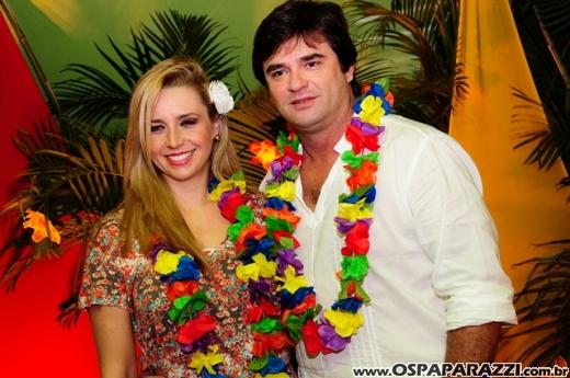 Baile do Hawaí abre os festejos do Carnaval Centenário da AESJ