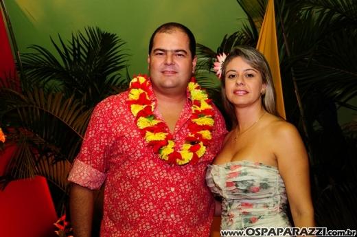 Baile do Hawaí abre os festejos do Carnaval Centenário da AESJ