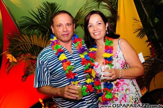 Baile do Hawaí abre os festejos do Carnaval Centenário da AESJ