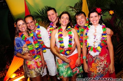 Baile do Hawaí abre os festejos do Carnaval Centenário da AESJ