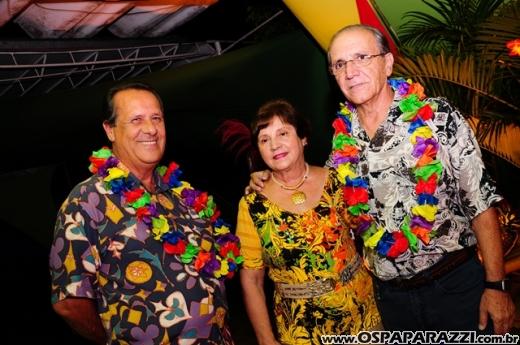 Baile do Hawaí abre os festejos do Carnaval Centenário da AESJ