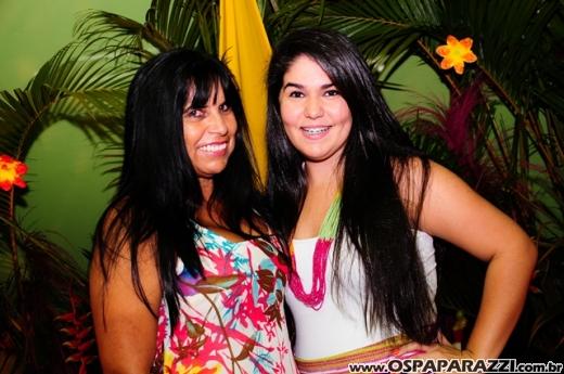 Baile do Hawaí abre os festejos do Carnaval Centenário da AESJ