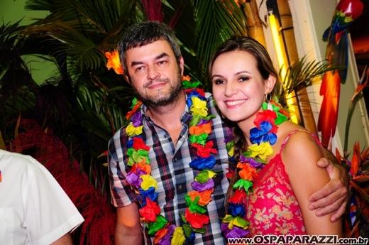 Baile do Hawaí abre os festejos do Carnaval Centenário da AESJ