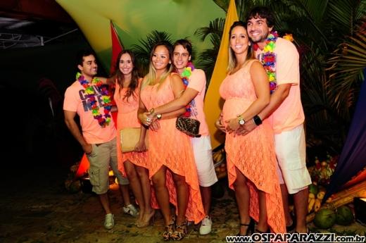 Baile do Hawaí abre os festejos do Carnaval Centenário da AESJ