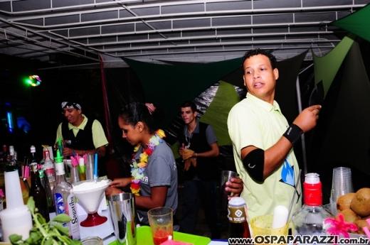 Baile do Hawaí abre os festejos do Carnaval Centenário da AESJ
