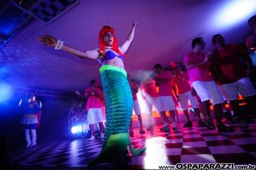 Baile do Hawaí abre os festejos do Carnaval Centenário da AESJ