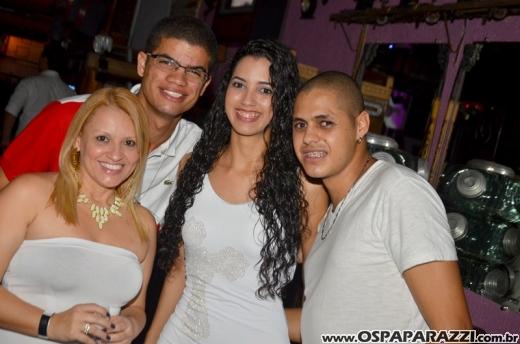 White Fashion Willian Roggles é festa de aniversário badalada