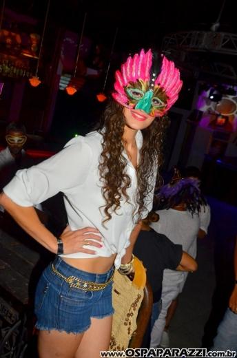 White Fashion Willian Roggles é festa de aniversário badalada