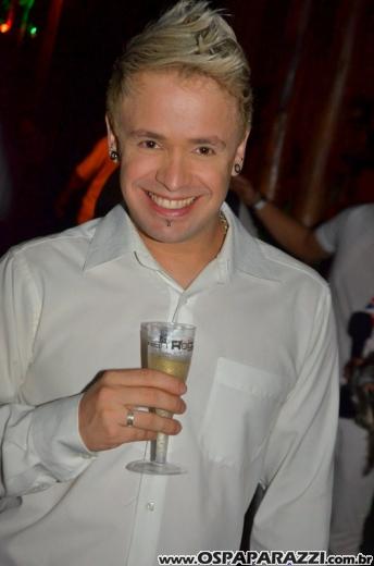 White Fashion Willian Roggles é festa de aniversário badalada