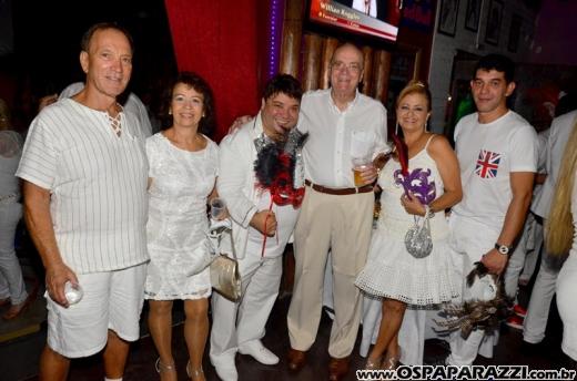 White Fashion Willian Roggles é festa de aniversário badalada