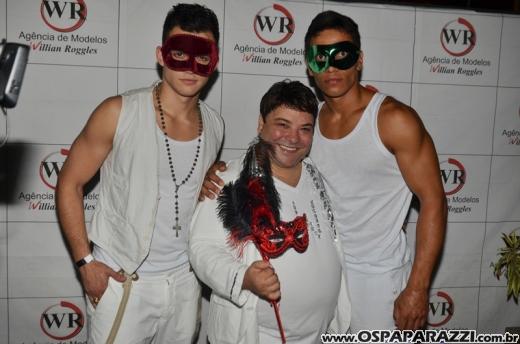 White Fashion Willian Roggles é festa de aniversário badalada