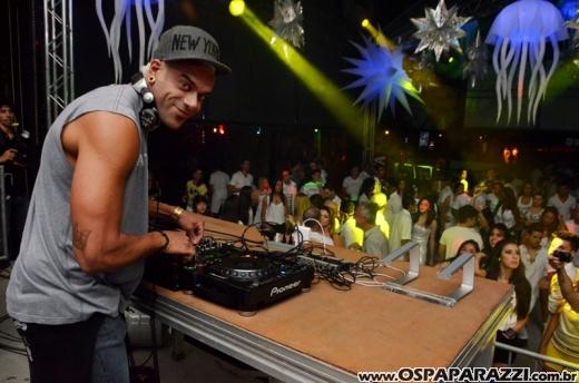 White Fashion Willian Roggles é festa de aniversário badalada