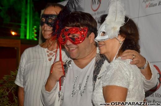 White Fashion Willian Roggles é festa de aniversário badalada